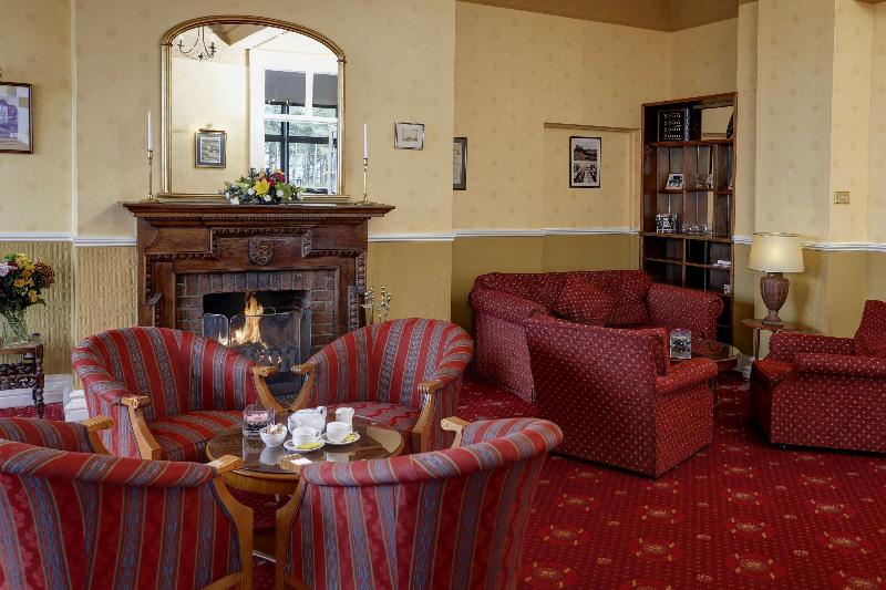 Le Strange Arms Hotel - Genel