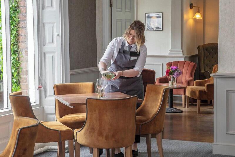 Best Western Valley Hotel - Bar
