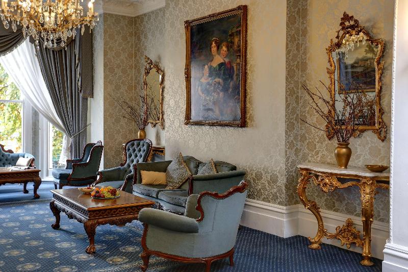 Best Western Swiss Cottage Hotel - Bar