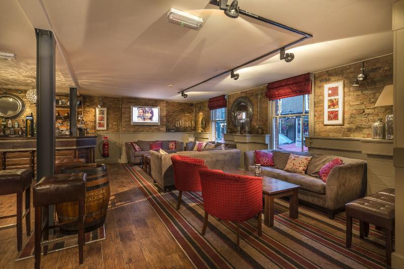 Admiral Rodney Hotel - Bar