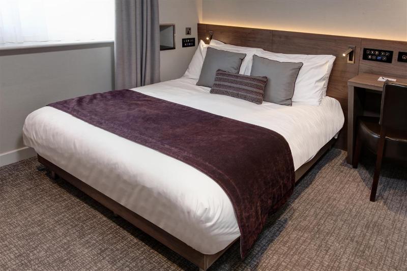 Best Western Plus Delmere Hotel - Oda