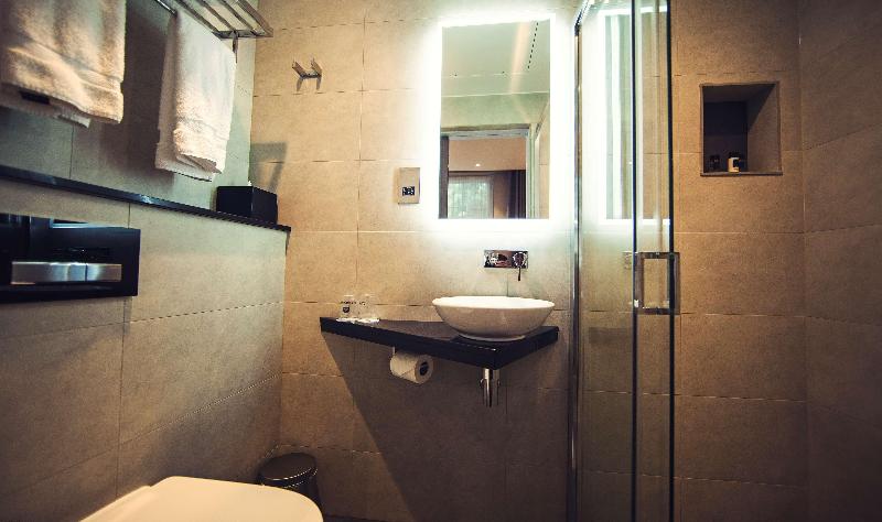 Best Western Plus Delmere Hotel - Oda