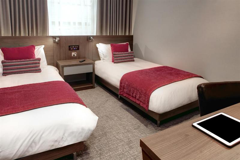 Best Western Plus Delmere Hotel - Oda