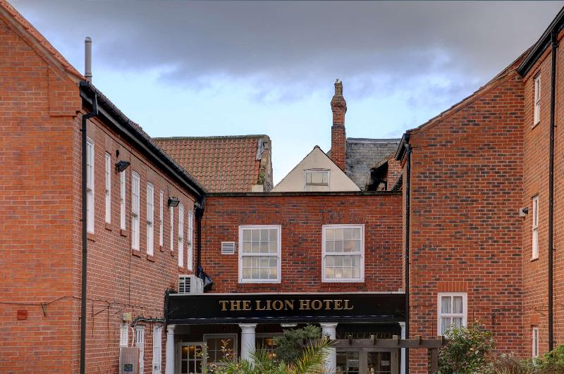 Lion Hotel - Genel