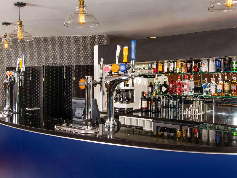 ibis Styles Barnsley - Bar
