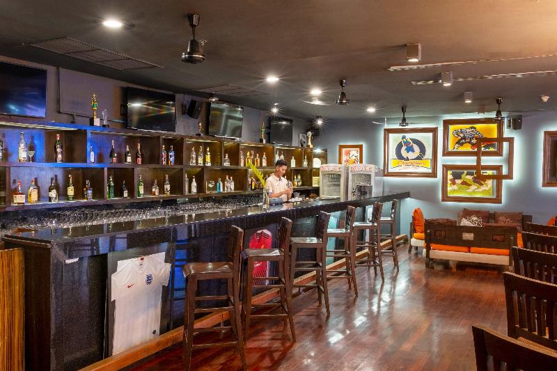 Holiday Inn Resort Phuket Surin Beach - Bar