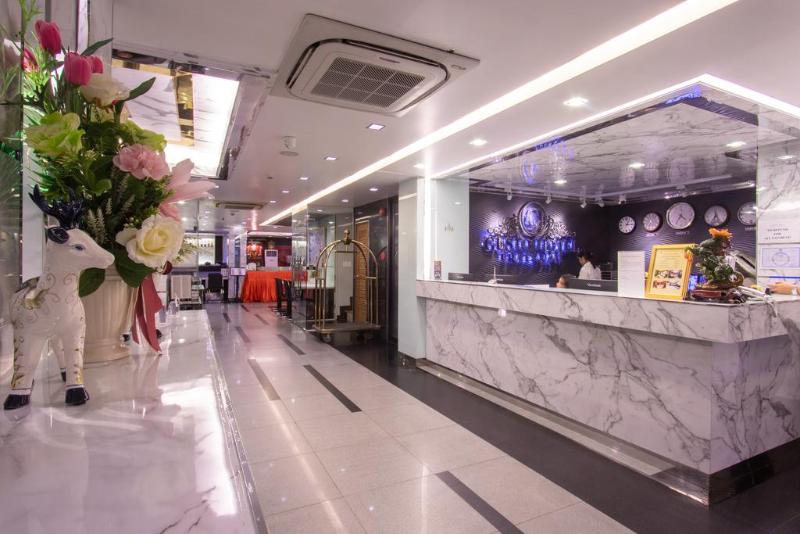 Gusto Hotel Pratunam - Lobi