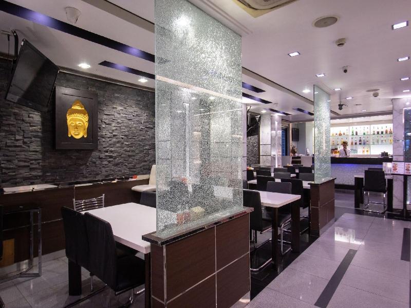 Gusto Hotel Pratunam - Restoran