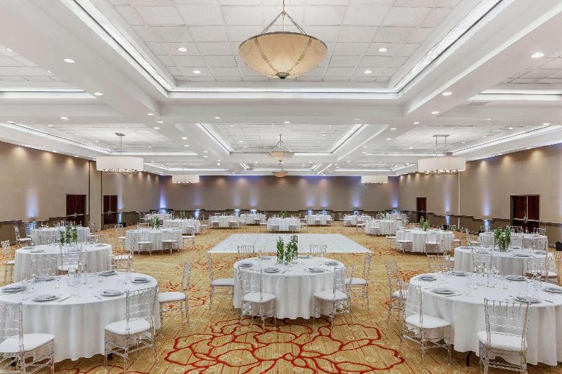 DoubleTree by Hilton Hotel Newark Airport - Toplantı