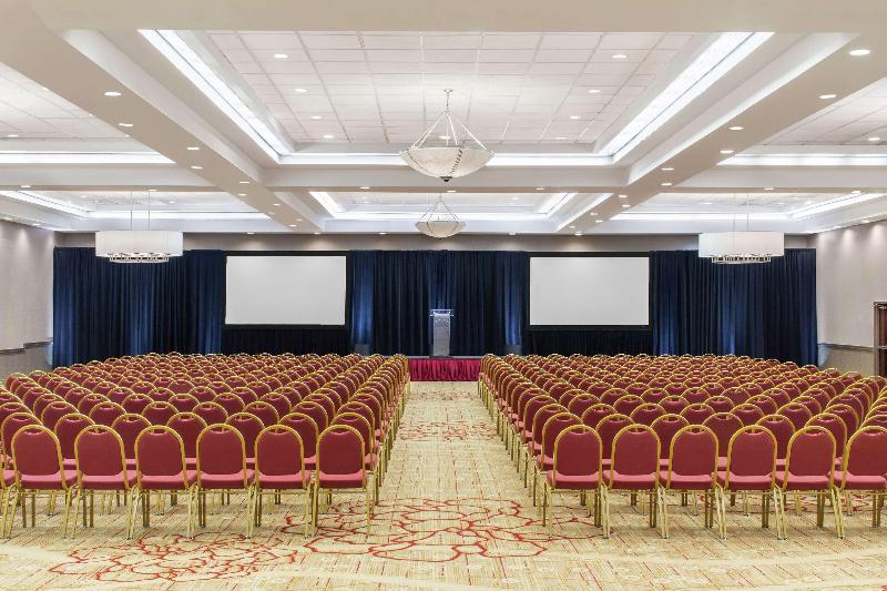 DoubleTree by Hilton Hotel Newark Airport - Toplantı