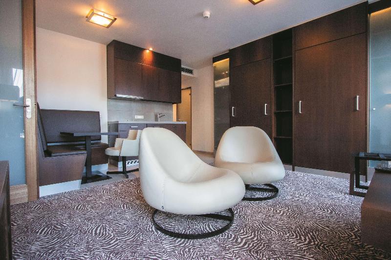 Golden Tulip Hotel West-Ende - Oda