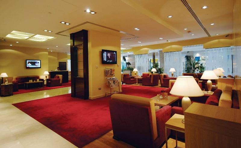 Golden Tulip Sharjah - Lobi
