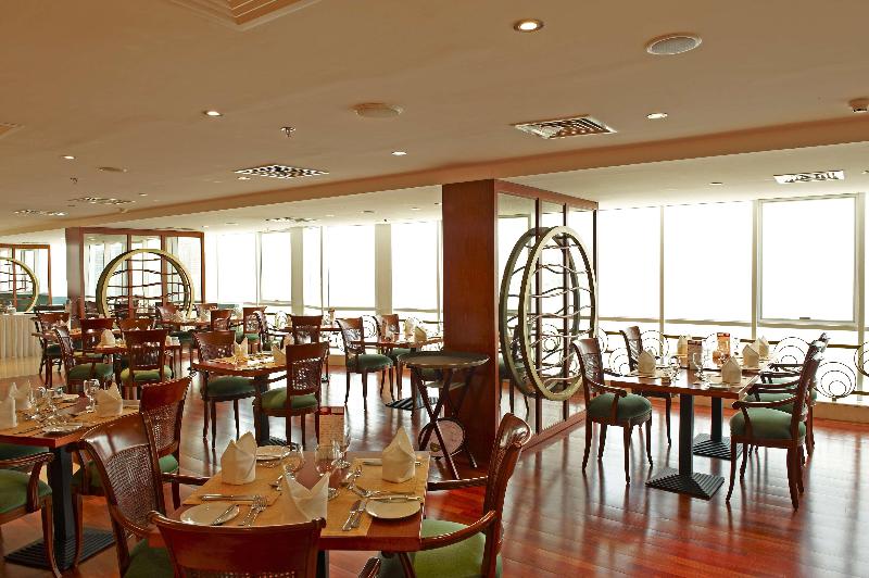Golden Tulip Sharjah - Restoran