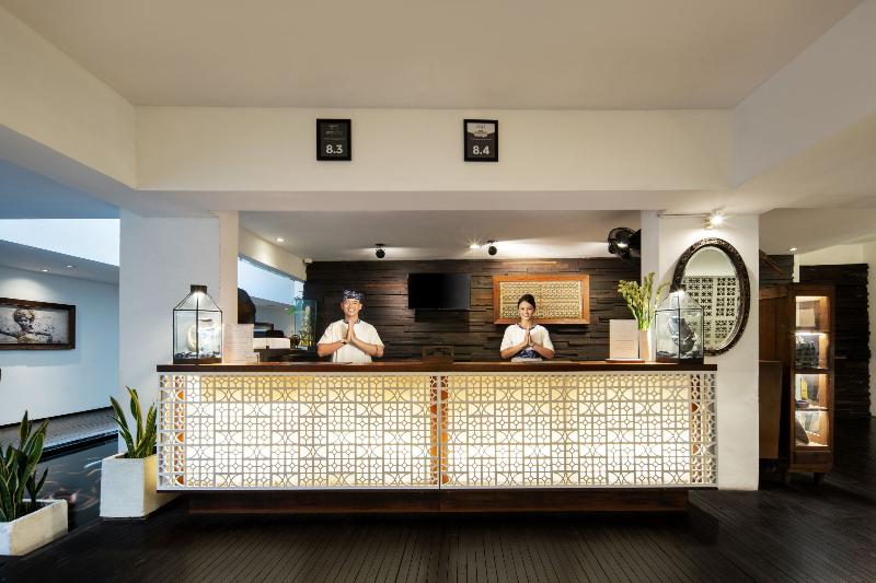 The Akmani Legian - Lobi