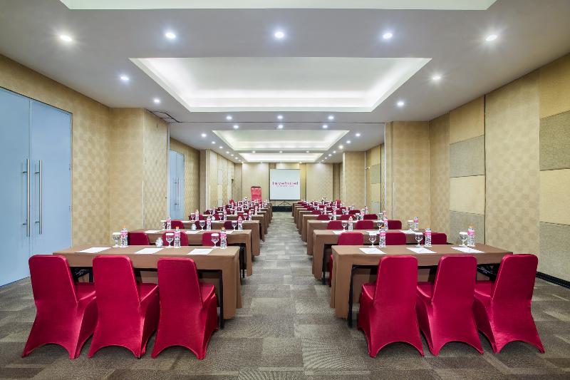 favehotel Manahan Solo - Toplantı