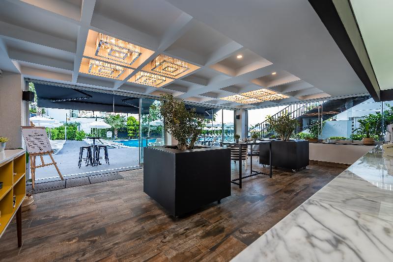 White City Resort Hotel - Bar