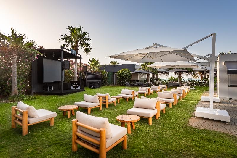 White City Resort Hotel - Teras