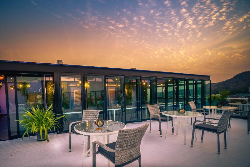 Royal Pavilion Hua Hin Hotel - Bar