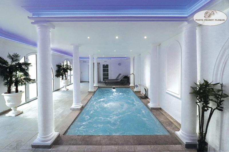 Le Continental Hotel - Aktivite