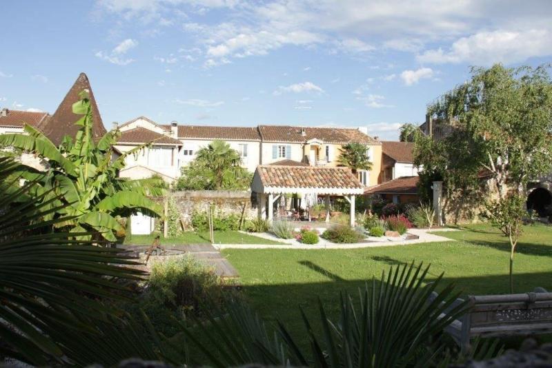 Le Continental Hotel - Genel