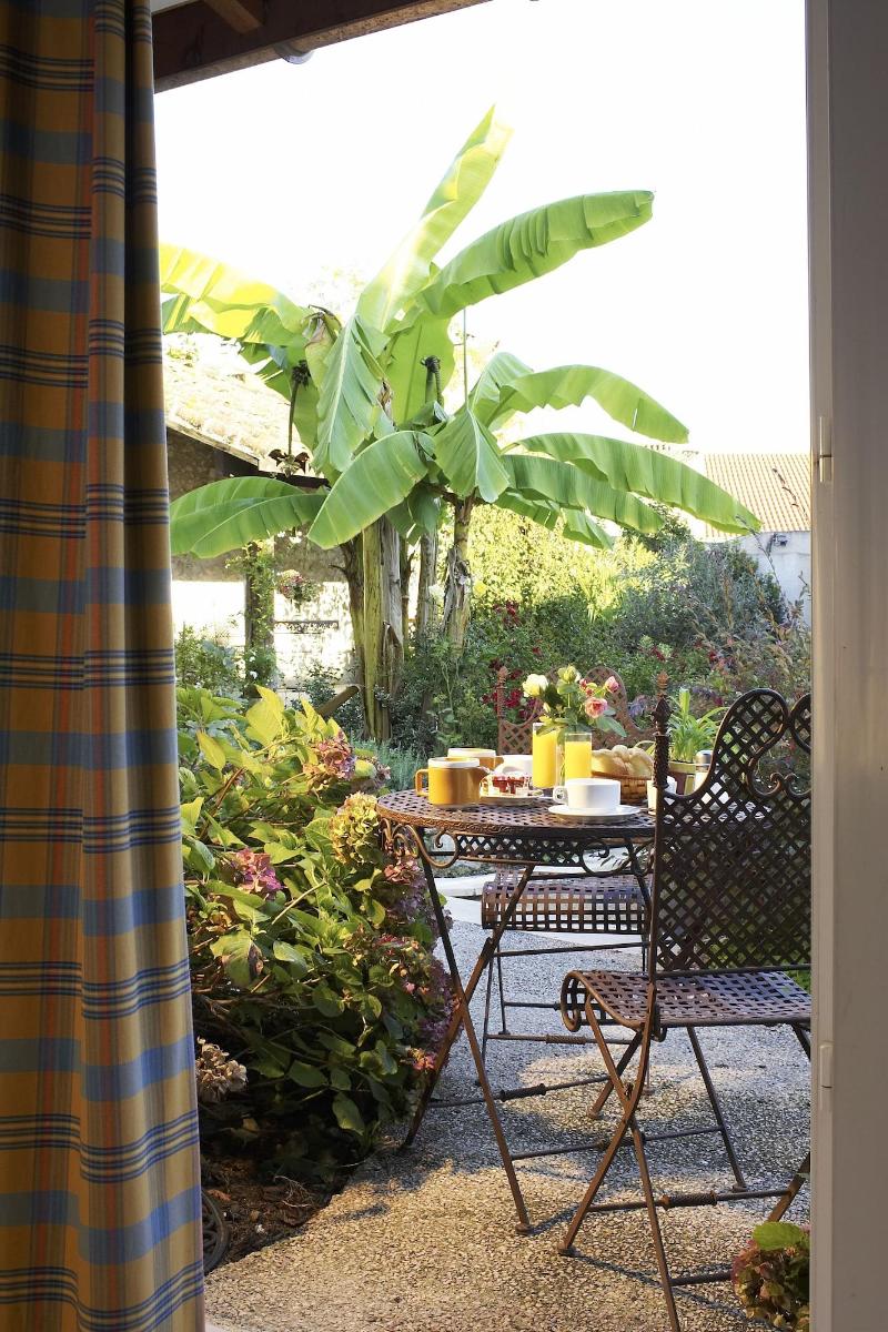Le Continental Hotel - Oda