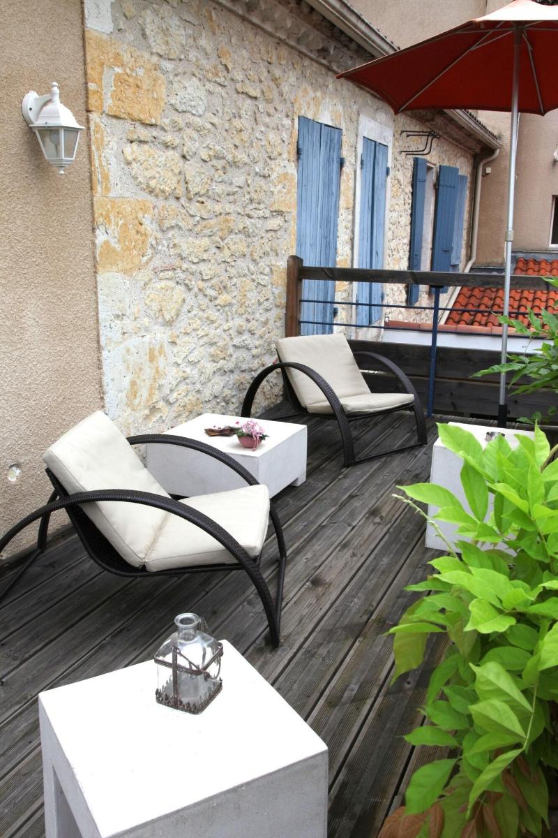 Le Continental Hotel - Teras