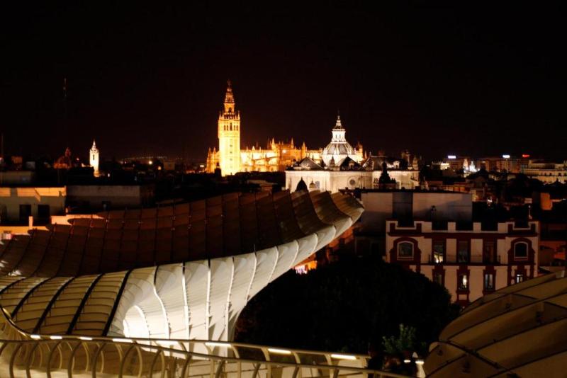 Palace Sevilla - Genel