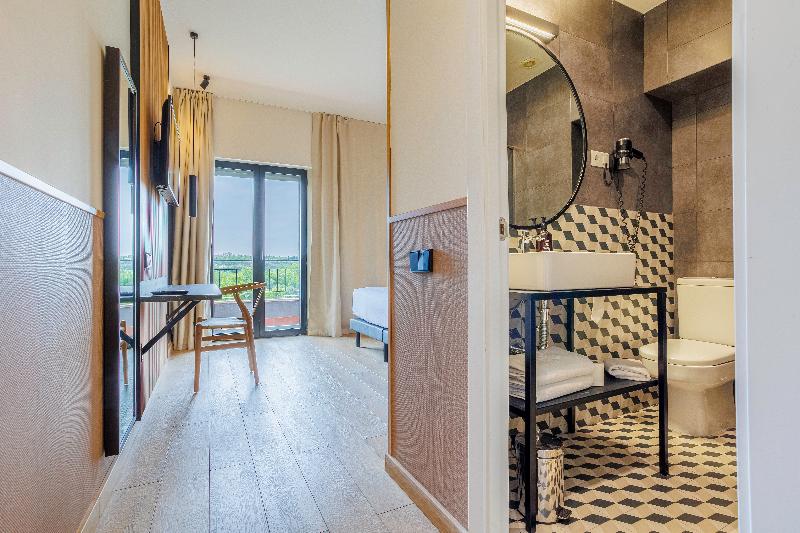 Acta Madfor Hotel - Oda