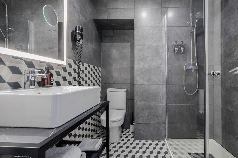 Acta Madfor Hotel - Oda