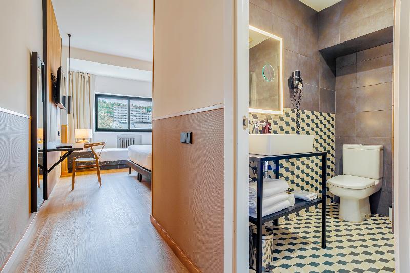 Acta Madfor Hotel - Oda