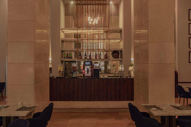 Radisson Blu Cairo Heliopolis - Bar