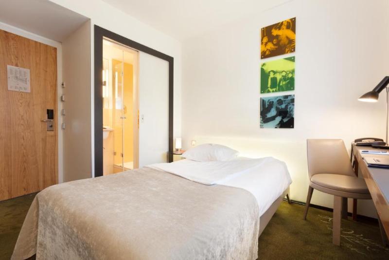 Hotel Swiss Chocolate by Fassbind Zurich - Oda