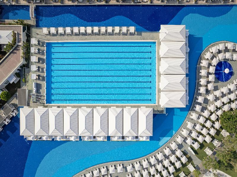 Titanic Deluxe Golf Belek - Havuz
