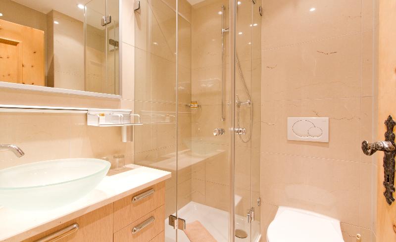 Edelweiss Swiss Quality Hotel - Oda