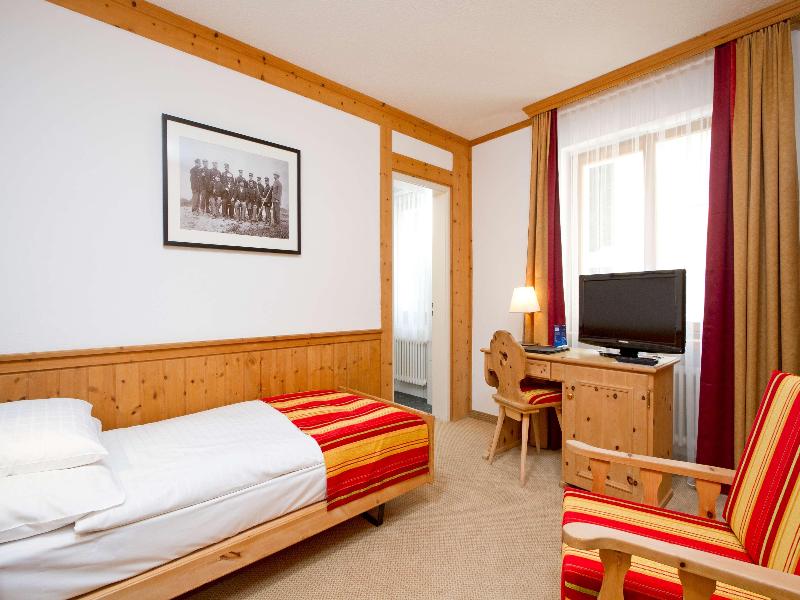 Edelweiss Swiss Quality Hotel - Oda