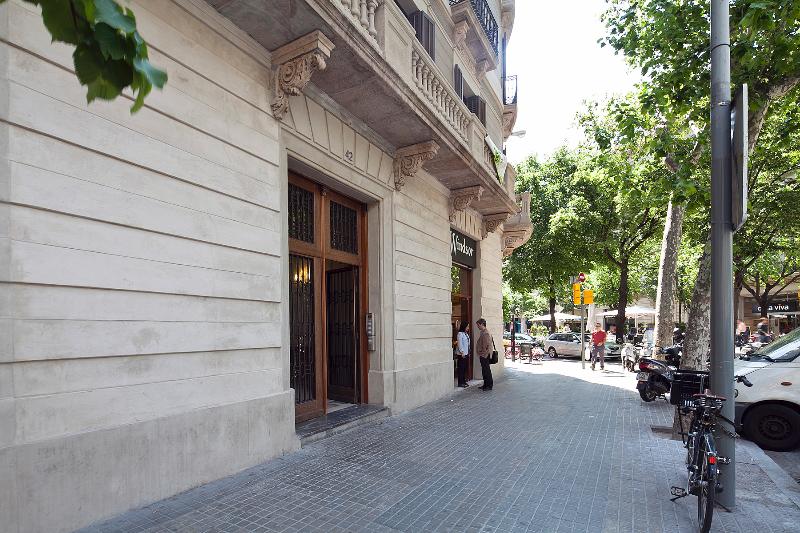Aspasios 42 Rambla Catalunya Suites - Genel