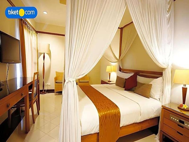 Yulia Beach Inn Kuta - Genel