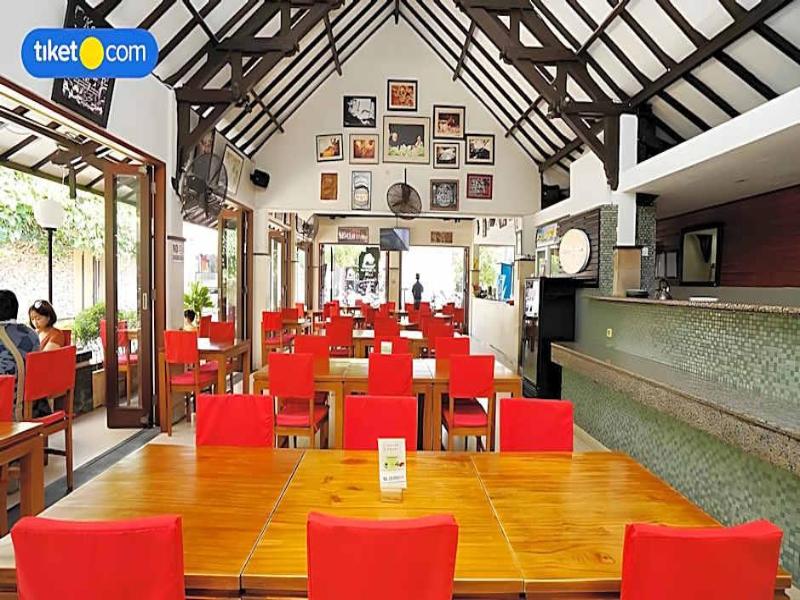 Yulia Beach Inn Kuta - Genel