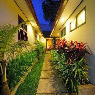 Yulia Beach Inn Kuta fotoÄŸrafÄ±