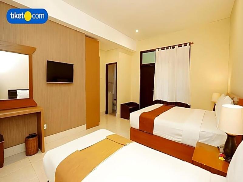 Yulia Beach Inn Kuta - Genel
