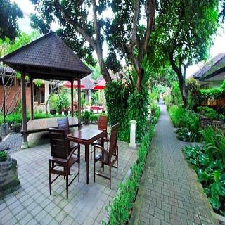 Yulia Beach Inn Kuta fotoÄŸrafÄ±