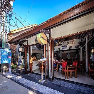Yulia Beach Inn Kuta fotoÄŸrafÄ±