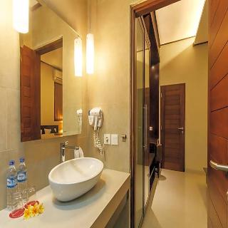 Yulia Beach Inn Kuta fotoÄŸrafÄ±