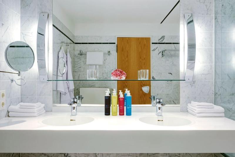 The Mandala Suites - Genel