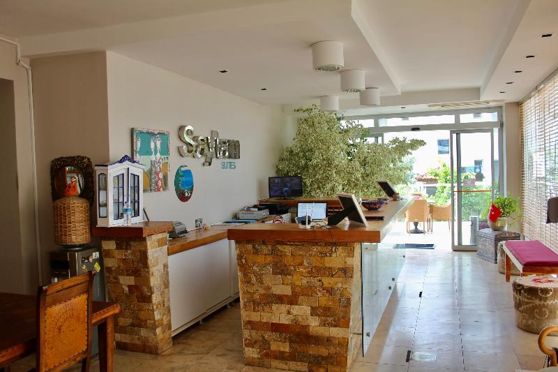 Saylam Suites - Lobi