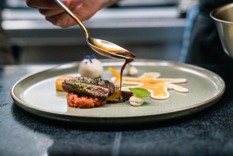 Vier Jahreszeiten Starnberg Hotel - Restoran