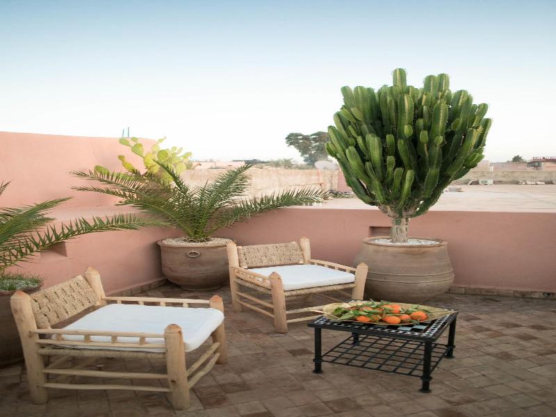 Riad Dar More - Genel