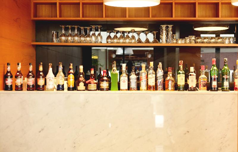 S33 Compact Sukhumvit Hotel - Bar