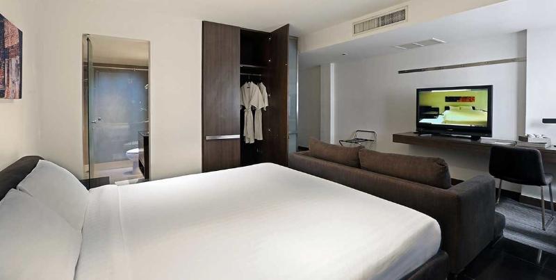 S33 Compact Sukhumvit Hotel - Oda