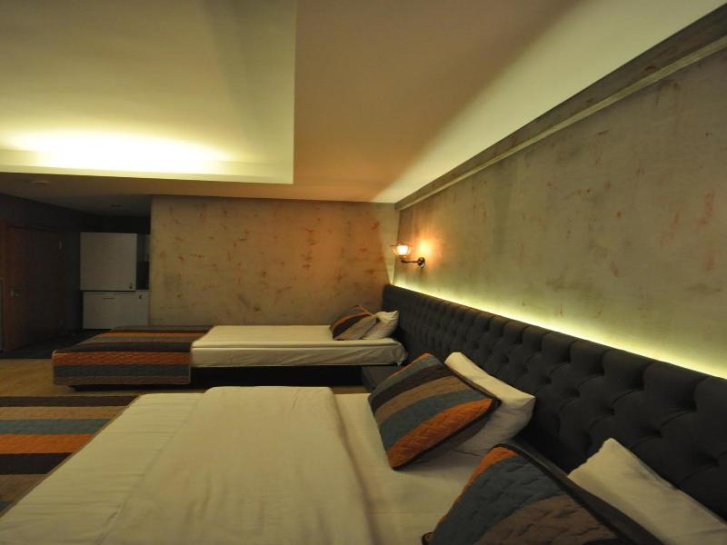 Retropera Hotel - Oda